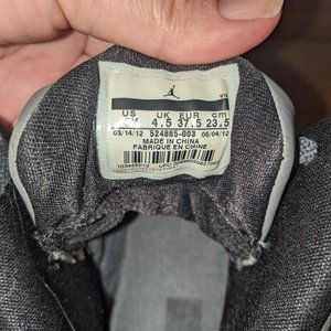 Jordan Flight 45 Size 5 Youth